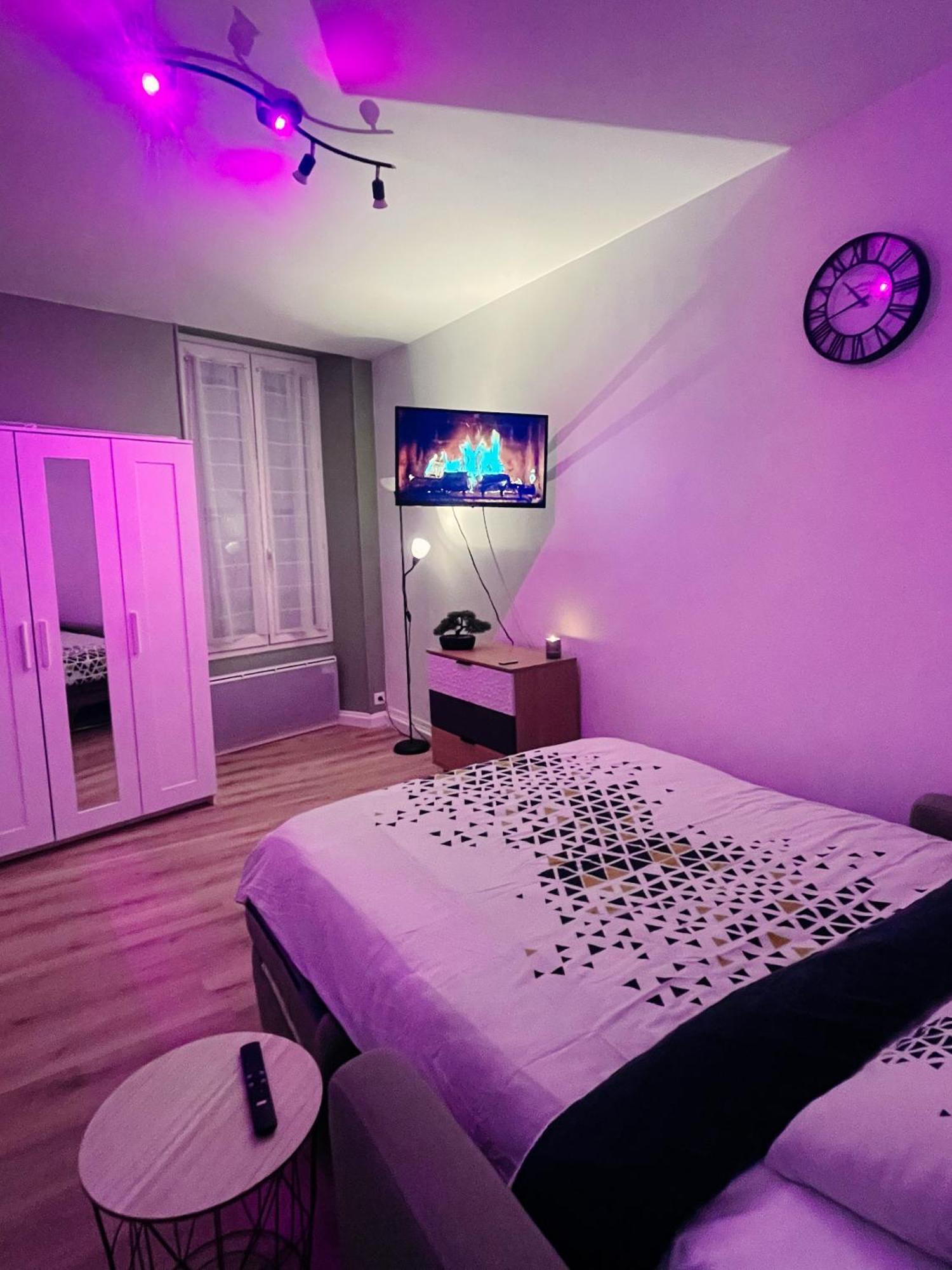 Escapade Ardechoise - Parking Gratuit - Chateau A 2 Pas Обена Екстериор снимка